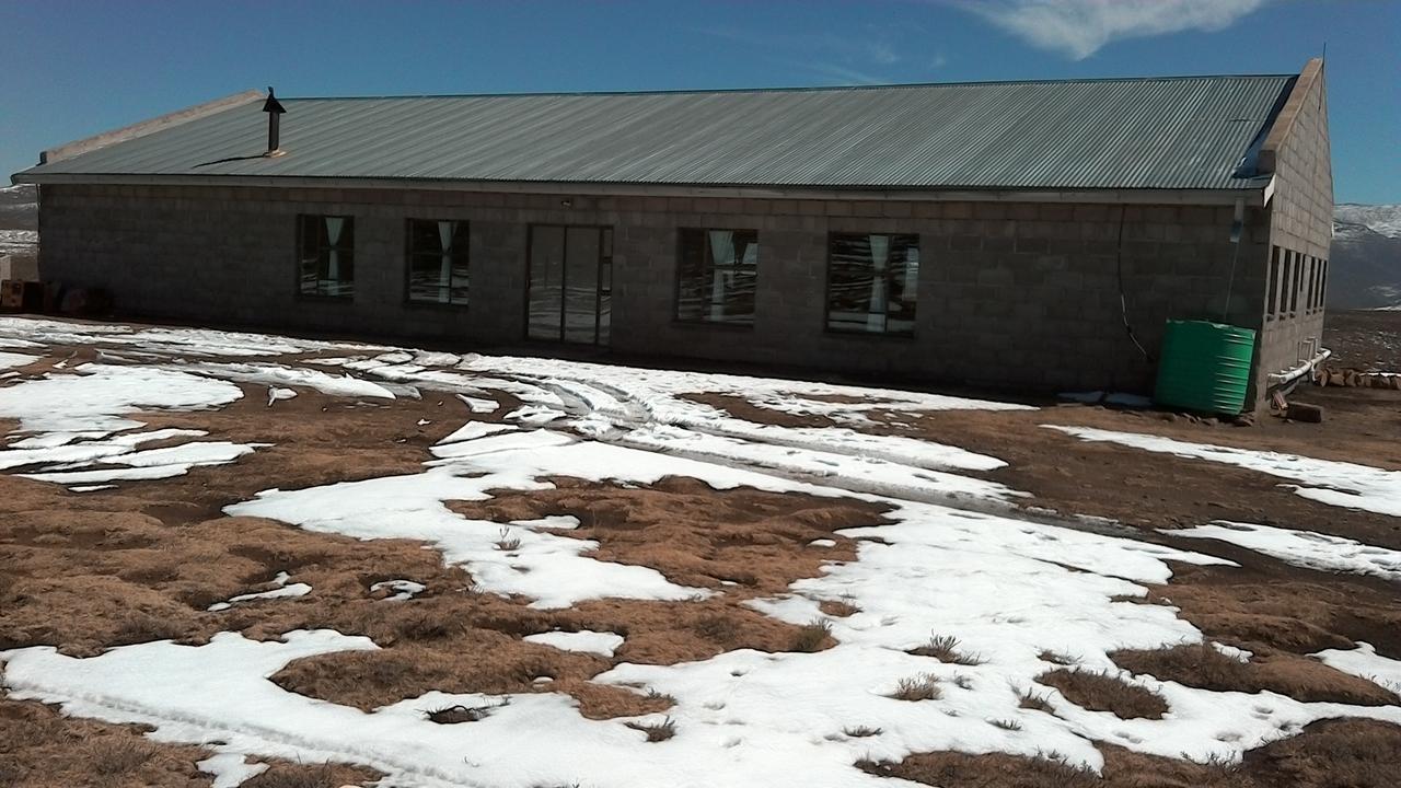 Sani Stone Lodge Mokhotlong Eksteriør billede
