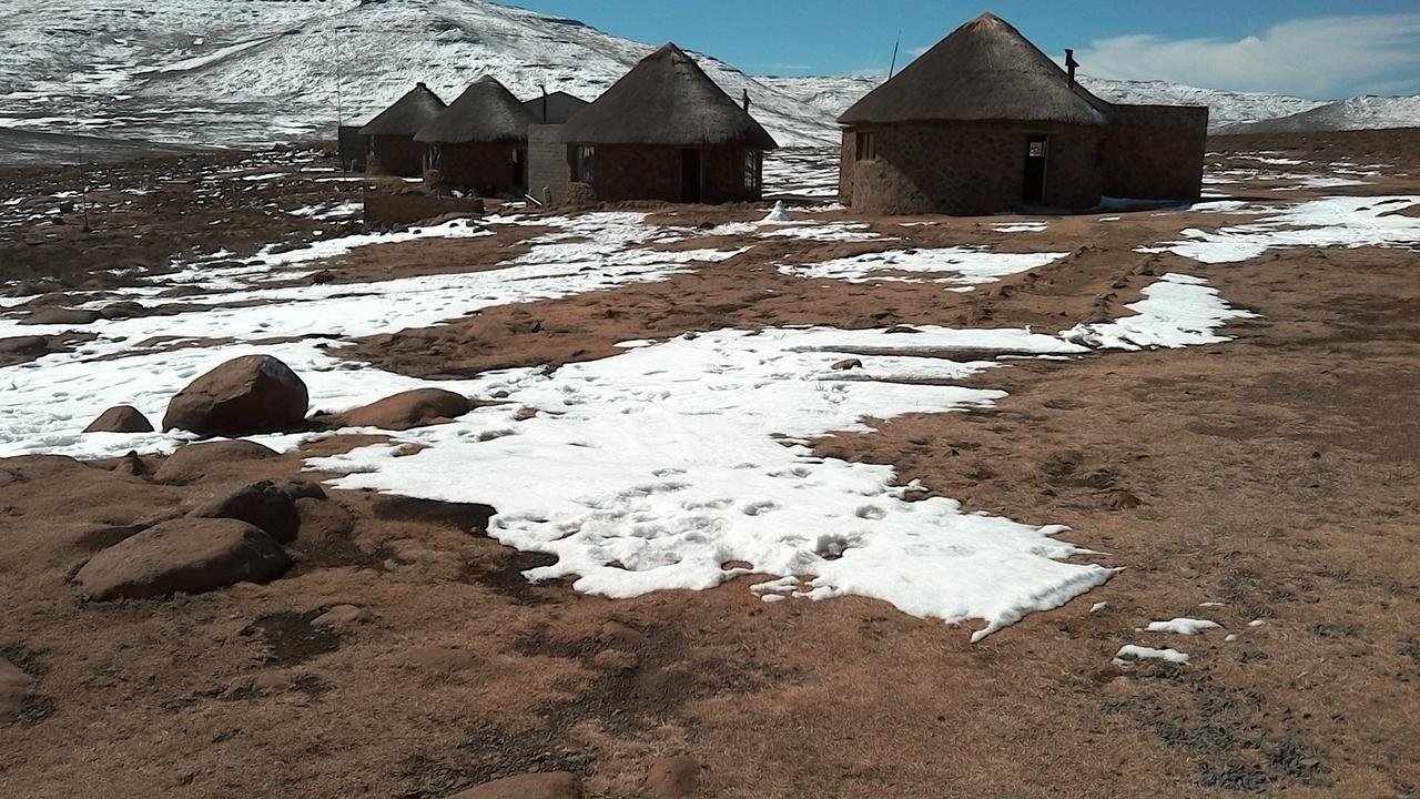 Sani Stone Lodge Mokhotlong Eksteriør billede